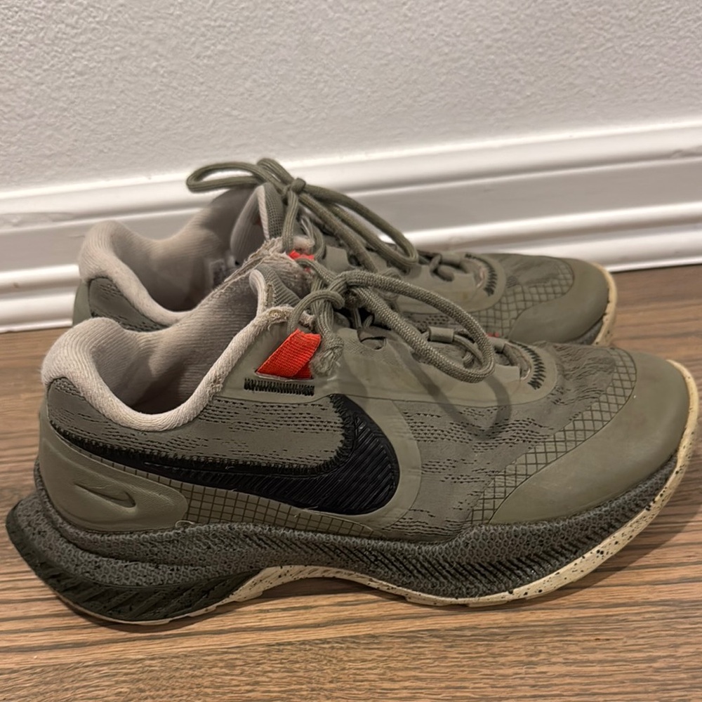 Nike Green and Black Sneakers with Modern Design